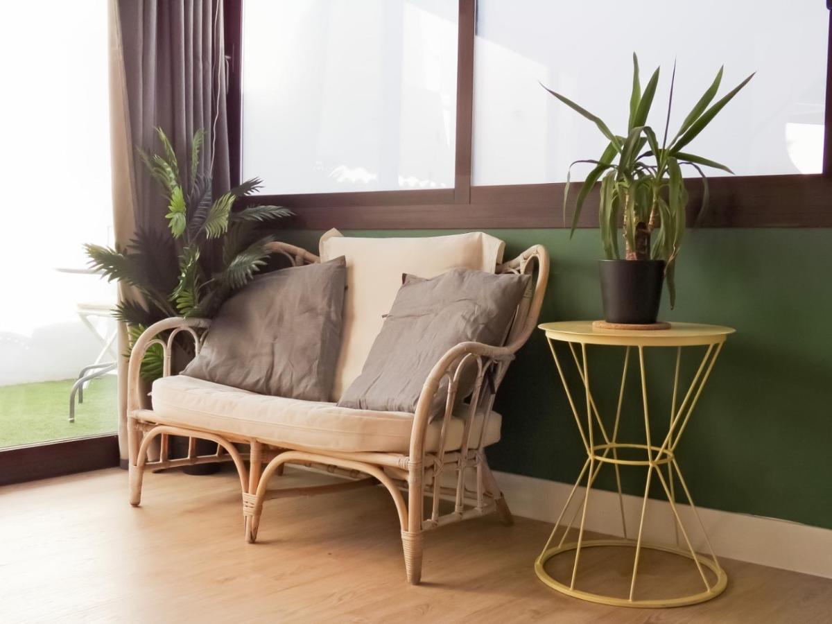 The Loft Deluxe Apartment Малага Екстериор снимка
